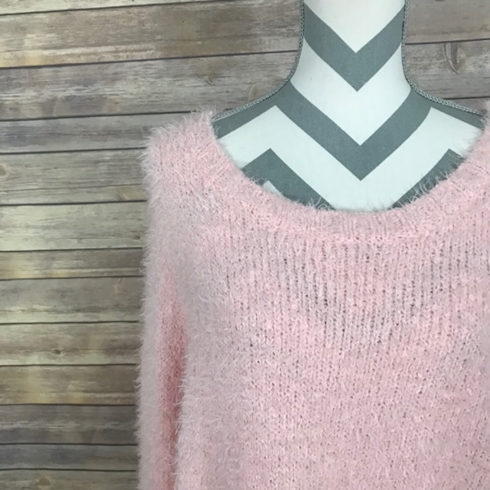 NWT Mossimo Pink Fuzzy Sweater Size XL